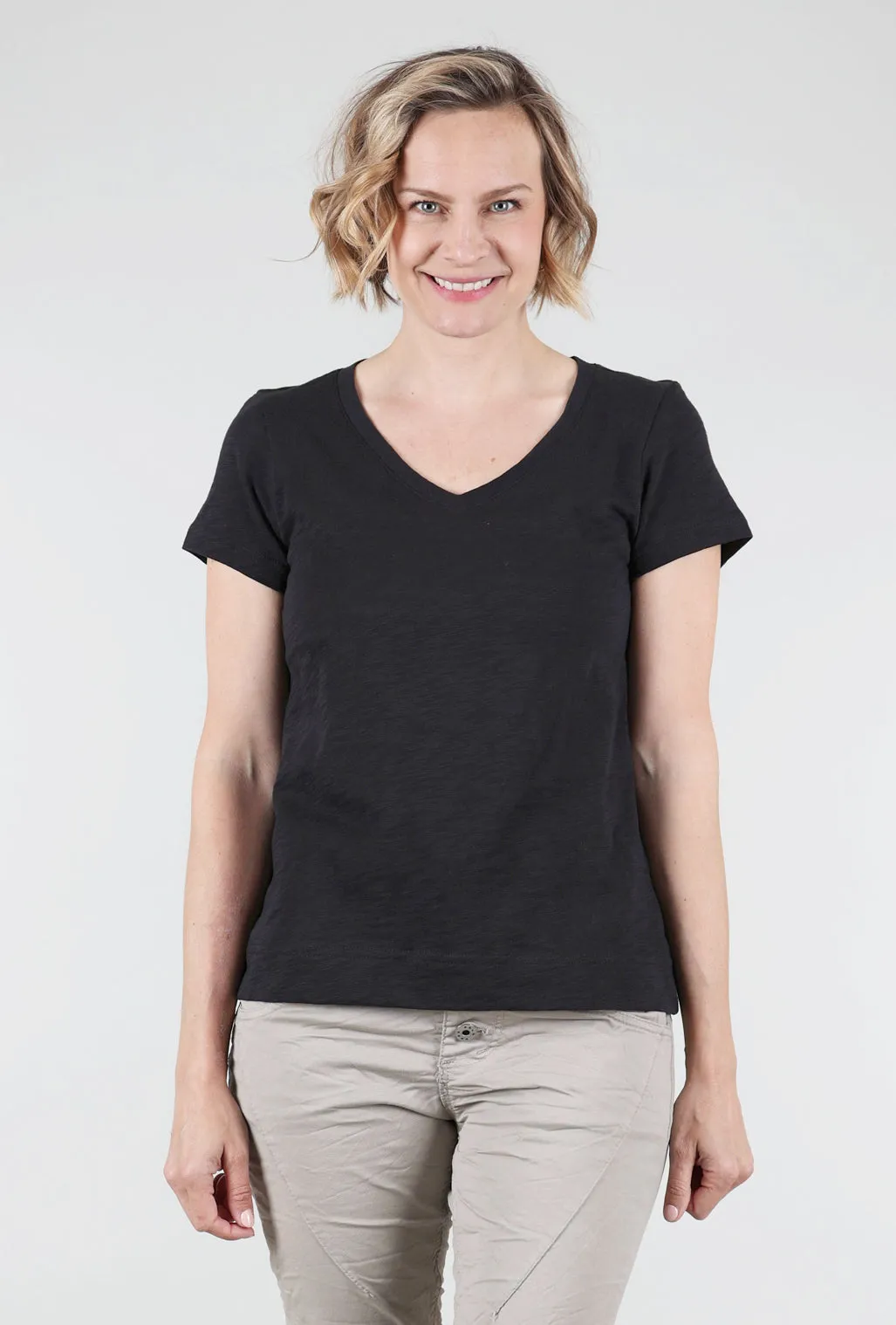 Cotton Slub V-Neck Tee, Black