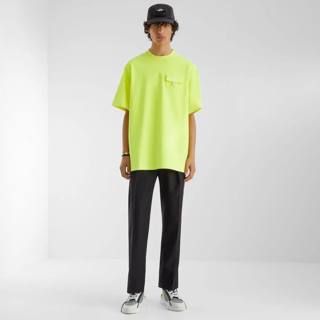 FE - Men 'Neon' Fendi by Marc Jacobs Oversized T-Shirt FE821