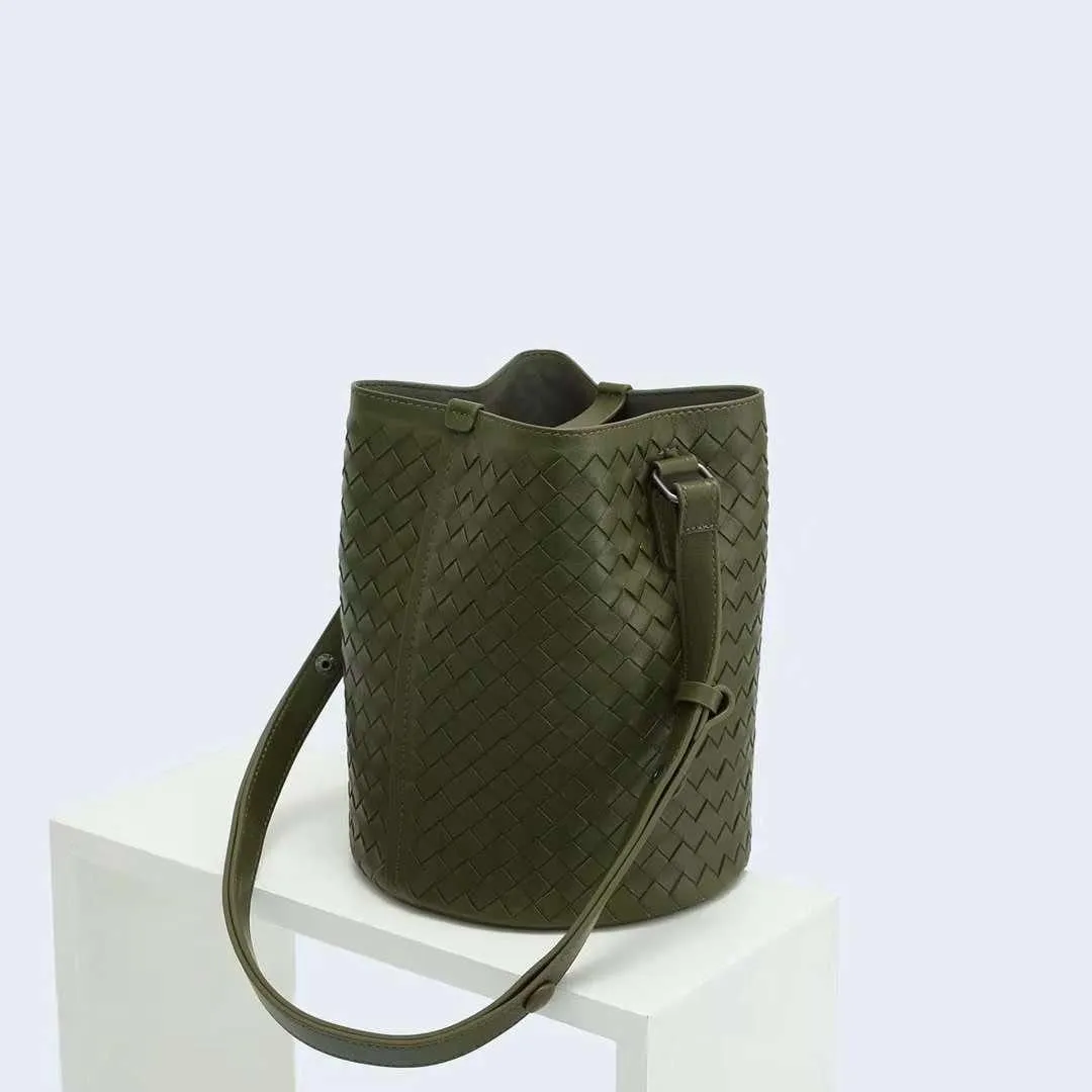 Interwoven Lambskin Leather Bucket Bag, Small Shoulder Bag,  Woven Purse Women Classic bag Crossbody Designer  Bag, Designer Bag