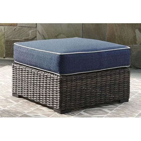 Sag Harbor Outdoor 28.5" Ottoman